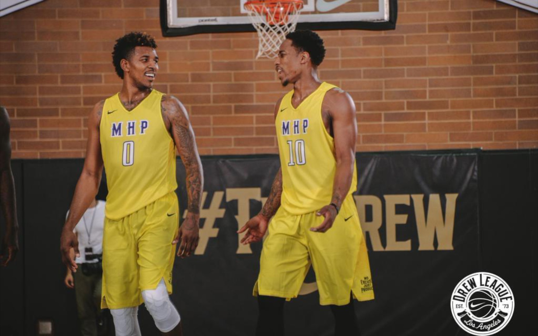 机被投手牵 机被投手牵